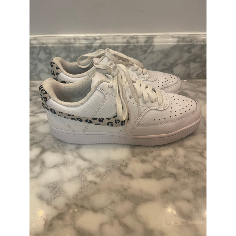 Nike Court Vision Low Leopard Swoosh Women’s Size 8 White Black
